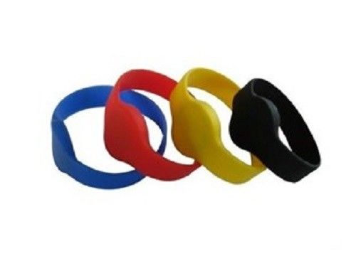 0.76mm Dicke RFID Armbänder Wasserdicht Vollfarbe 13.56mhz Für Kinder und Erwachsene