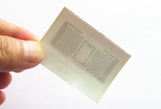 50X35mm Gewebte UHF RFID-Etiketten ISO18000-6C für Bekleidungsmanagement