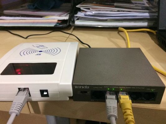 Desktop-Nutzung TCP RFID Proximity POE Card Reader Schreiber mit LCD-Bildschirm